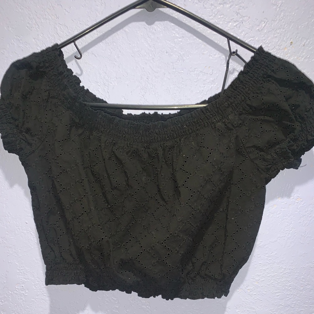 Black Crop Top Off the Shoulder 🌲 2 for $20 🌲